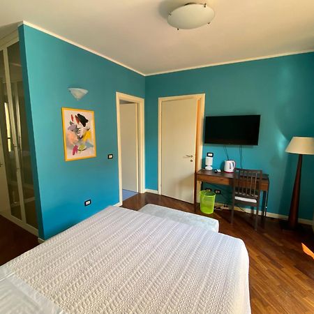 Amici Miei Rooms Cremona Exterior photo